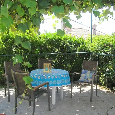 Limoncello *